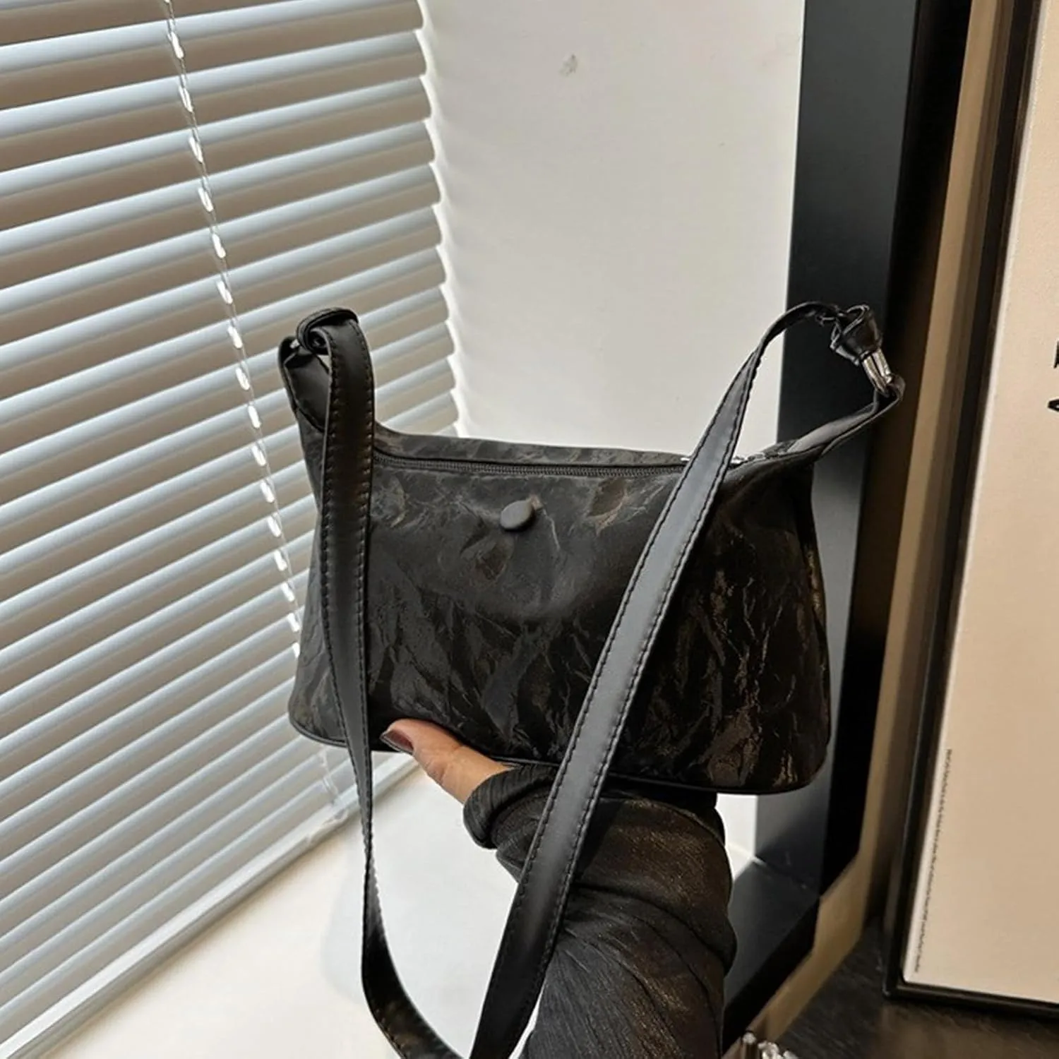 Elegant Solid Color PU Leather Bucket Bag with Zippered for Women Casual Shopping Simple Crossbody Shoulder Bag Purse