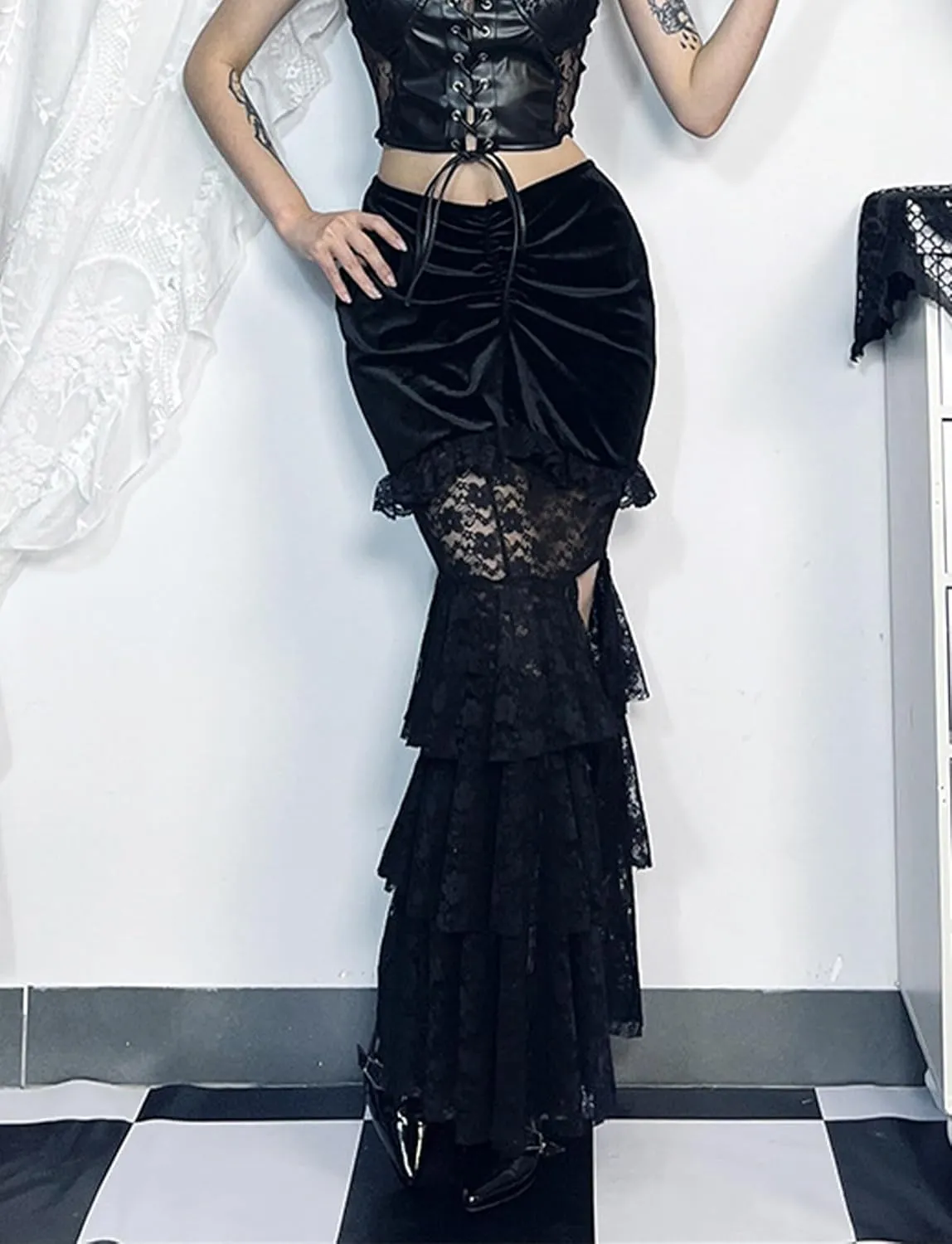 FEOYA Womens Gothic Lace Skirt Black Bodycon Ruffle Hem Skirts Sexy Fairy Skirts for Goth Y2k Club Cosplay