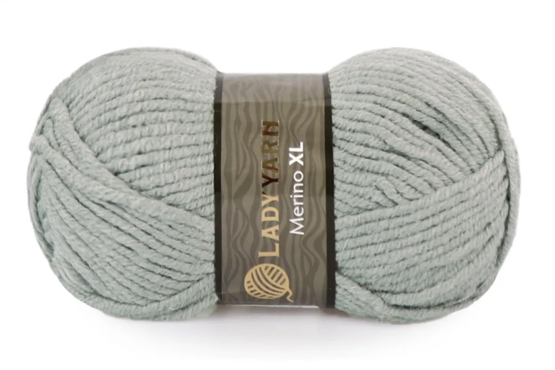 Lady Yarn, Wool Chunky Yarn, Colors 14, 3.5 oz / 109 yards