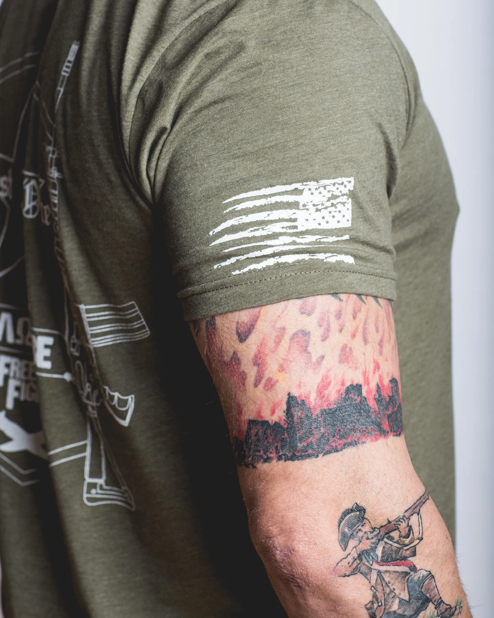 Men's MOLON LABE Graphic Crew Neck - Olive Drab Green