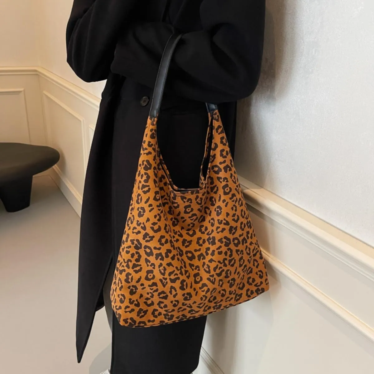 Suede Tote Bag for Women Retro Vintage Leopard Print Hobo Shoulder Tote Bag Large Slouchy Bags for Travel College